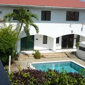 3* Hotel The Hummingbird