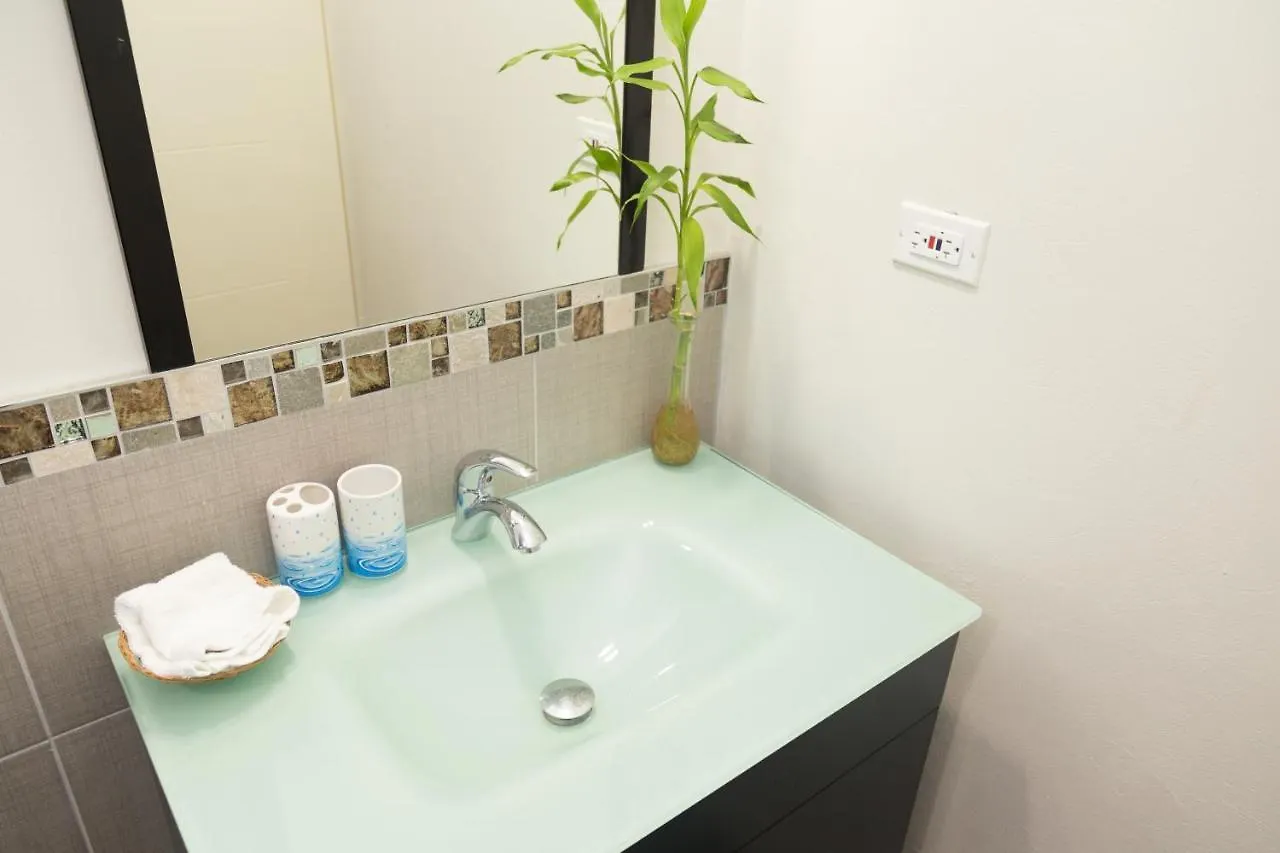 Hololo Haven Bed & Breakfast Saint Elizabeth