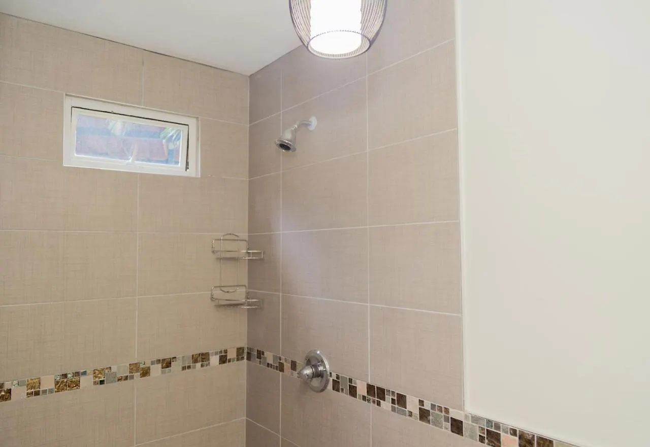 Hololo Haven Bed & Breakfast Saint Elizabeth