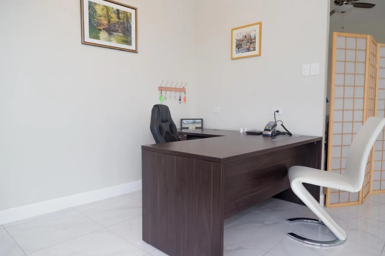 Hololo Haven Bed & Breakfast Saint Elizabeth